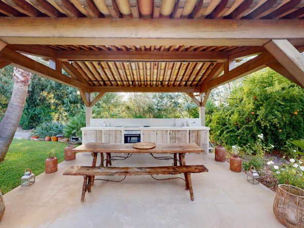 Bienvenue_R Pool-house