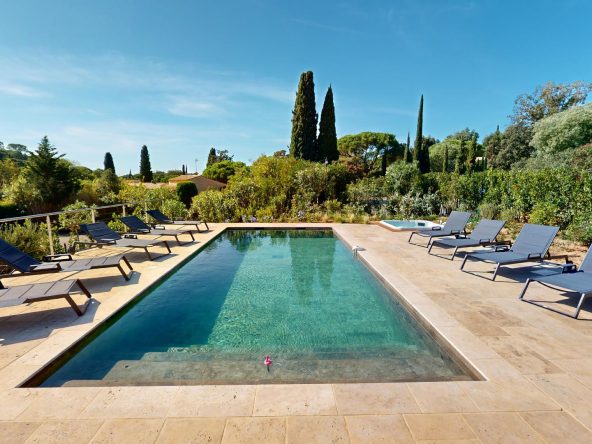 Gigaro-PISCINE(2)