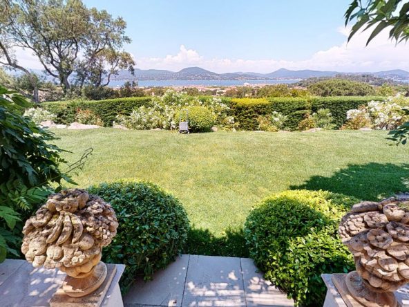 Gold_Belle-Isn-Terrasse-vue-golf