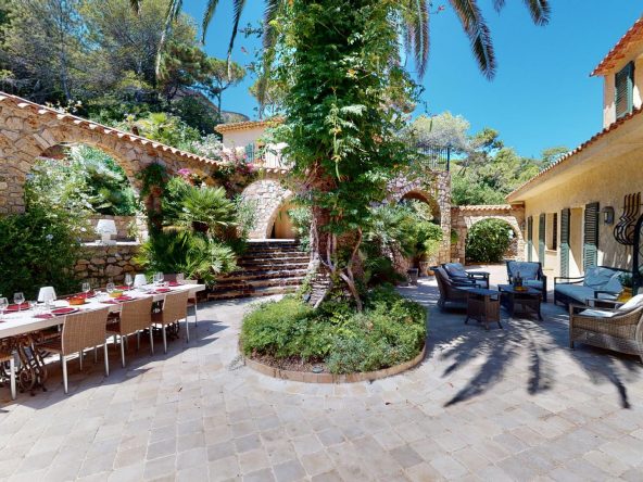 Sunbeach_Parcs-Patio(3)